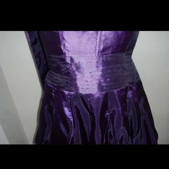 Purple Ruffled Bottom Cocktail Dress, Size 8 - Picture 2 of 2